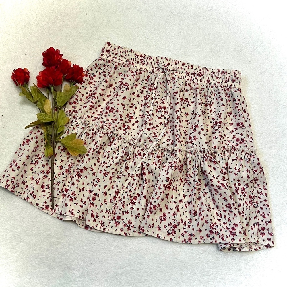 Princess Polly Floral Ruffle Tiered Mini Skirt - Size 4 (26")